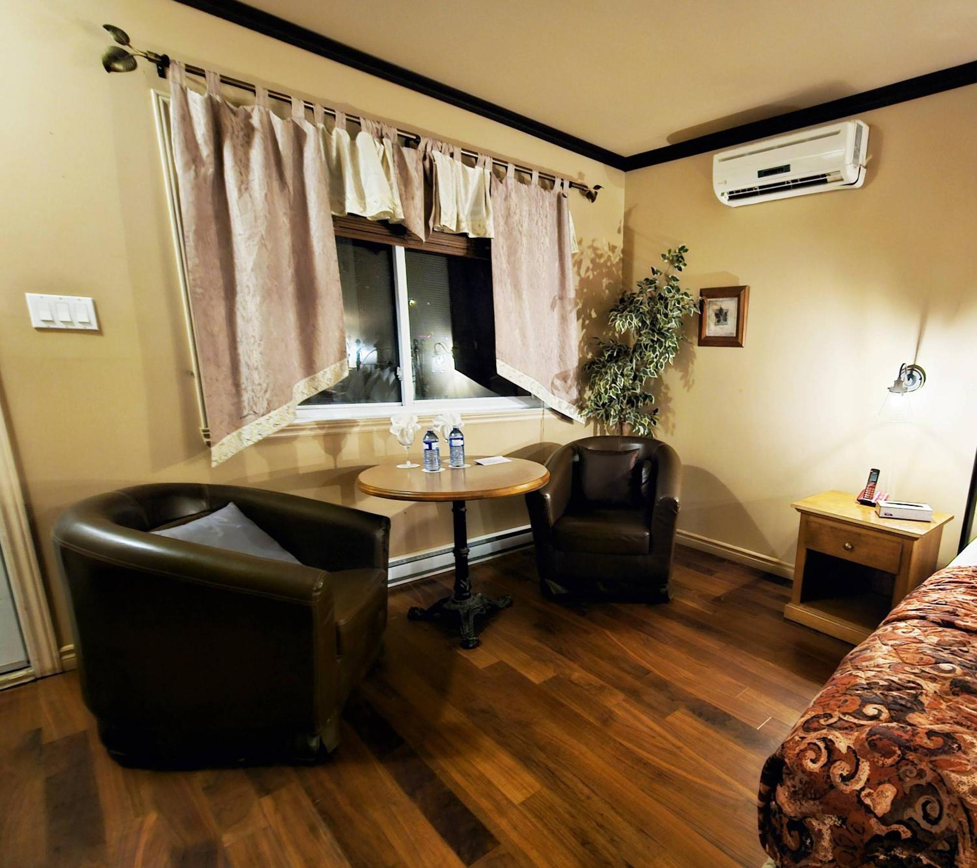Hotel-Motel Drummond Drummondville Ngoại thất bức ảnh